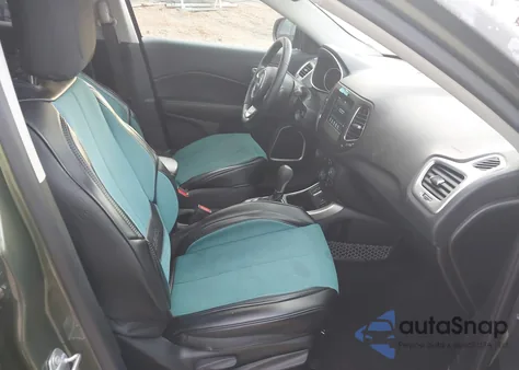 2019 Jeep Compass Sport Fwd z USA, uszkodzony, nr VIN 3C4NJCABXKT731254